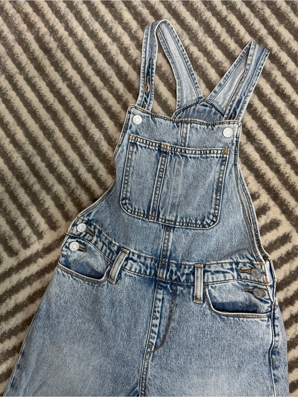 Old Navy Denim Overalls – Girls Size L (10–12)